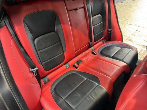 Jaguar F-Pace 3.0 F-PACE V6 S AWD D Auto 4WD 5dr 60
