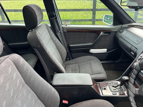 Mercedes-Benz C Class 1.8 C180 Elegance 4dr 22