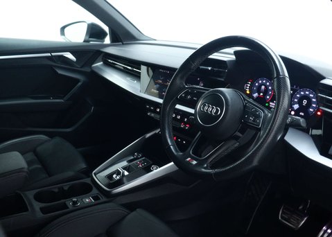 Audi A3 1.0 TFSI 30 S line Sportback 5dr Petrol S Tronic Euro 6 (s/s) (110 ps) 44