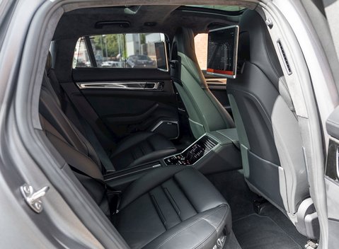 Porsche Panamera Turbo S E-Hybrid Sport Turismo 14