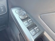 Ford Focus 1.0 TITANIUM 24