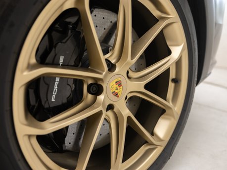 Porsche Cayenne TURBO E-HYBRID COUPE WITH GT PACKAGE 