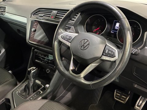 Volkswagen Tiguan 1.5 TSI Active DSG Euro 6 (s/s) 5dr 3