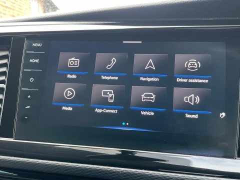 Volkswagen Caravelle 2.0 TDI Executive MPV 5dr Diesel DSG Euro 6 (s/s) (150 ps) 44