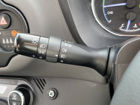 Toyota Yaris 1.5 Hybrid Icon Tech 5dr CVT 26