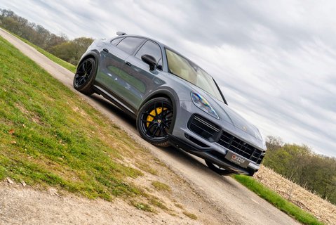 Porsche Cayenne 4.0T V8 TURBO GT 19