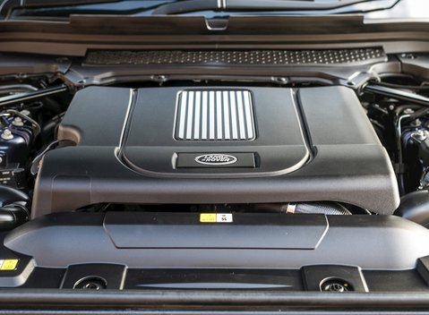 Land Rover Range Rover 4.4 SDV8 Autobiography 32