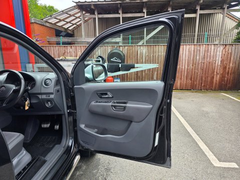 Volkswagen Amarok DC TDI ULTIMATE 4MOTION 25