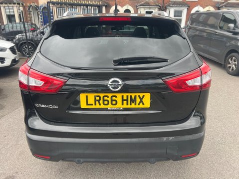 Nissan Qashqai 1.2 DIG-T Tekna XTRON 2WD Euro 6 (s/s) 5dr 5