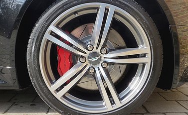 Aston Martin V8 Vantage N400 Roadster 9