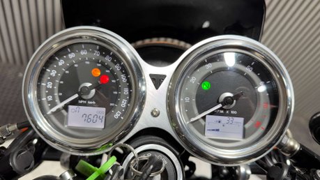 Triumph Street 900 2018 ONLY 7K LONG MOT MODERN RETRO 900CC 44
