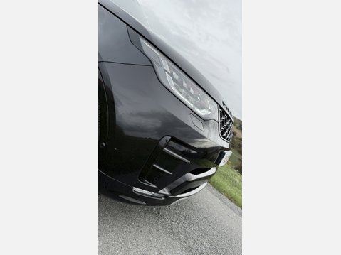 Land Rover Discovery SDV6 HSE LUXURY 18