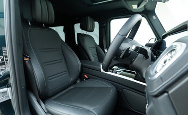 Mercedes-Benz G Class G400d AMG LINE PREMIUM PLUS 12