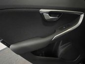 Volvo V40 1.5 V40 Momentum Nav+ T2 Auto 5dr 34