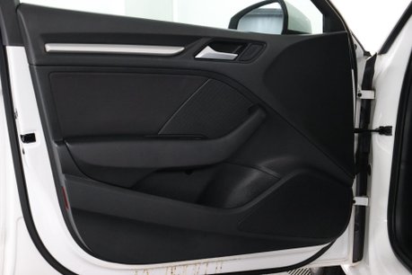 Audi A3 SPORTBACK TFSI SE TECHNIK 41