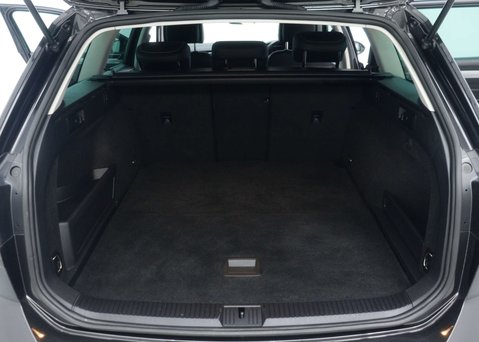 Volkswagen Passat 1.4 TSI 13kWh GTE Estate 5dr Petrol Plug-in Hybrid DSG Euro 6 (s/s) (218 ps 58