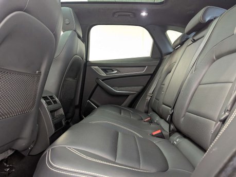 Jaguar F-Pace 2.0 F-PACE R-Dynamic HSE D MHEV AWD Auto 4WD 5dr 41
