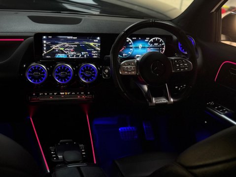 Mercedes-Benz GLA 2.0 GLA35 AMG (Premium) 8G-DCT 4MATIC Euro 6 (s/s) 5dr 28