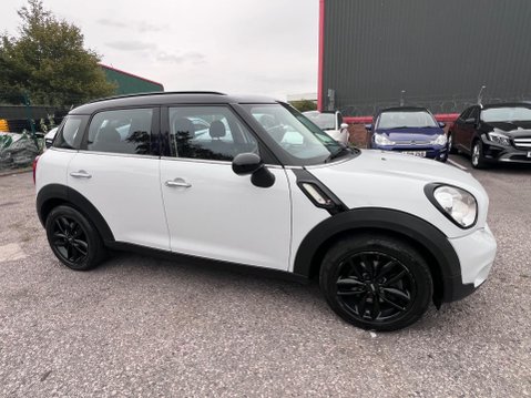 Mini Countryman 2.0 Cooper SD SUV 5dr Diesel Auto Euro 5 (143 ps) 30