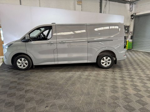 Ford Transit Custom 2.0 Transit Custom 300 LWB Limited EcoBlue 4