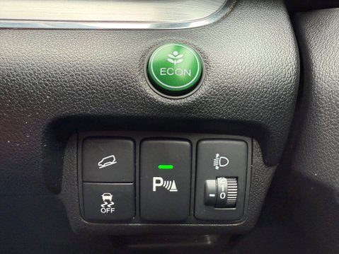 Honda CR-V I-VTEC SE PLUS NAVI AUTOMATIC 24