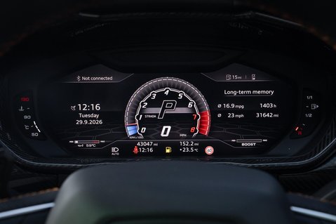 Lamborghini Urus V8 45