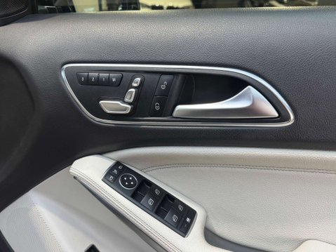 Mercedes-Benz GLA 2.1 GLA 200 Sport Premium+ D Auto 5dr 53
