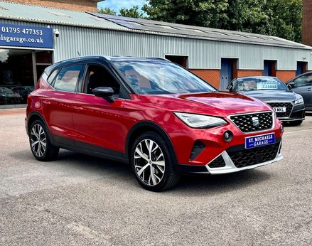 SEAT Arona 1.0 Arona Xperience Lux EcoTSI Semi-Auto 5dr 4