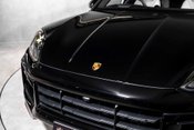 Porsche Cayenne GTS. WARRANTY. HUD. PANORAMIC ROOF. COMFORT ACCESS. BOSE. S/CHRONO. 43