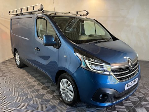 Renault Trafic 2.0 dCi ENERGY 28 Sport SWB Standard Roof Euro 6 (s/s) 5dr 42