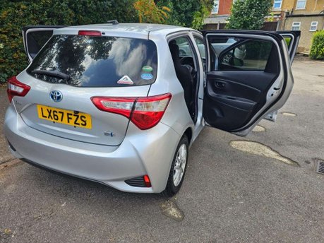 Toyota Yaris 1.5 VVT-h Icon Tech E-CVT Euro 6 (s/s) 5dr 56