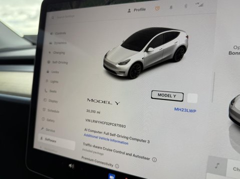 Tesla Model Y SUV 5dr Electric Auto RWD (346 ps) 32