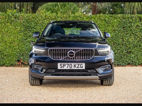 Volvo XC40 2.0 XC40 Inscription B4 MHEV AWD Auto 4WD 5dr 9