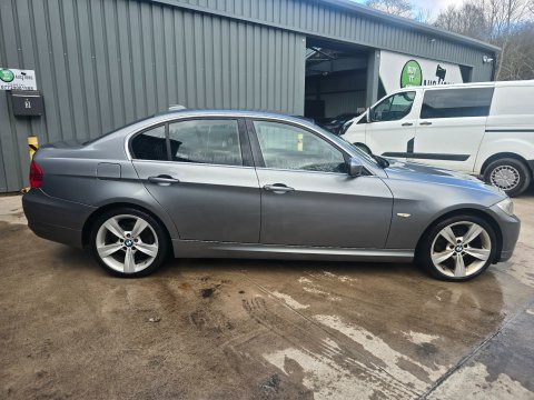 BMW 3 Series 318I EXCLUSIVE EDITION 5