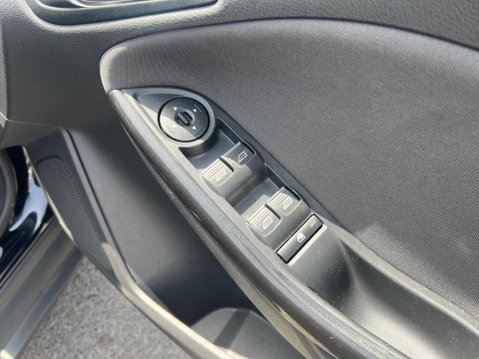 Ford Focus 1.0T EcoBoost Titanium Auto Euro 6 (s/s) 5dr 28