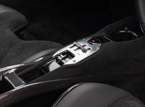 Ferrari SF90 Stradale 12