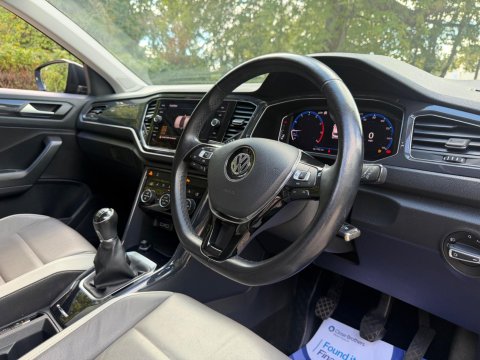 Volkswagen T-Roc 1.5 TSI EVO SEL Euro 6 (s/s) 5dr 12