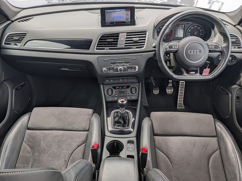 Audi Q3 TFSI BLACK EDITION 16