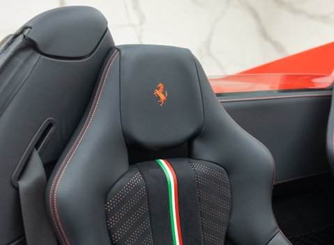 Ferrari 488 SPIDER 18