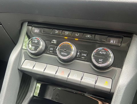 Skoda Karoq 1.5 Karoq SE TSi 5dr 35