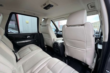 Land Rover Range Rover Sport 3.0 SD V6 HSE Black SUV 5dr Diesel Auto 4WD Euro 5 (255 bhp) 35