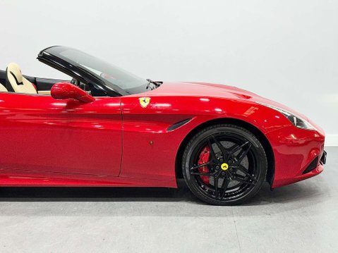 Ferrari California 3.8 V8 T Convertible 2dr Petrol F1 DCT Euro 6 (s/s) (560 ps) 29