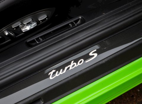 Porsche 911 (991.2) Turbo S 23