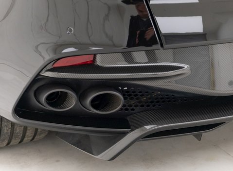 Aston Martin DBS Superleggera Volante 28