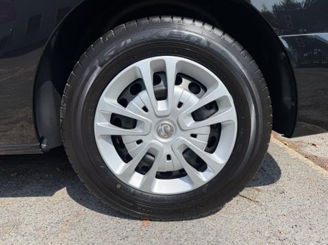 Vauxhall Vivaro L1H1 F2700 SPORTIVE S/S 15