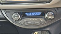 Toyota Yaris 1.5 VVT-h Design Hatchback 5dr Petrol Hybrid E-CVT Euro 6 (101 ps) 55