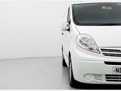 Nissan Primastar DCI SE SHR PV 9