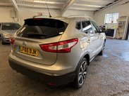 Nissan Qashqai 1.2 DIG-T Tekna 2WD Euro 6 (s/s) 5dr 8