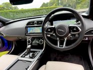 Jaguar XE R-DYNAMIC HSE 23
