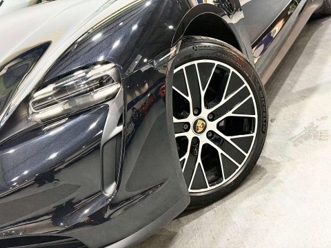 Porsche Taycan Performance Plus 93.4kWh Saloon 4dr Electric Auto RWD (476 ps) 64